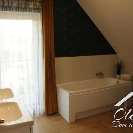 Oleńka Z Sauną, Jacuzzi