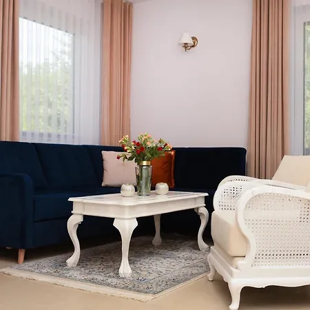 Dom wakacyjny Oleńka Z Sauną, Jacuzzi Garcz