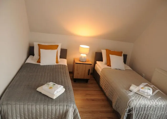 Dom Olenka- Kaszuby, Weekend, Wakacje, Sauna, Jacuzzi, Jezioro בית נופש Garcz