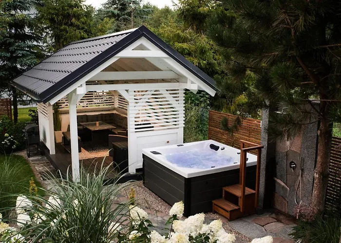 Dom Olenka- Kaszuby, Weekend, Wakacje, Sauna, Jacuzzi, Jezioro Garcz